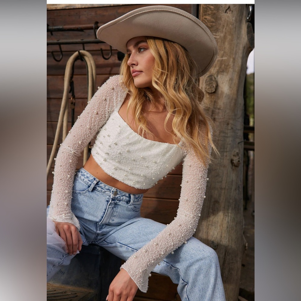 12th tribe Cristal White Beaded Long Sleeve Crop Top